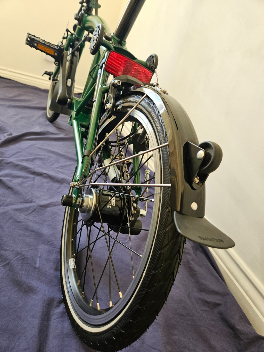 Brompton M6L - 6 Speed - C Line - Mid- Racing Green - Excellent Condition