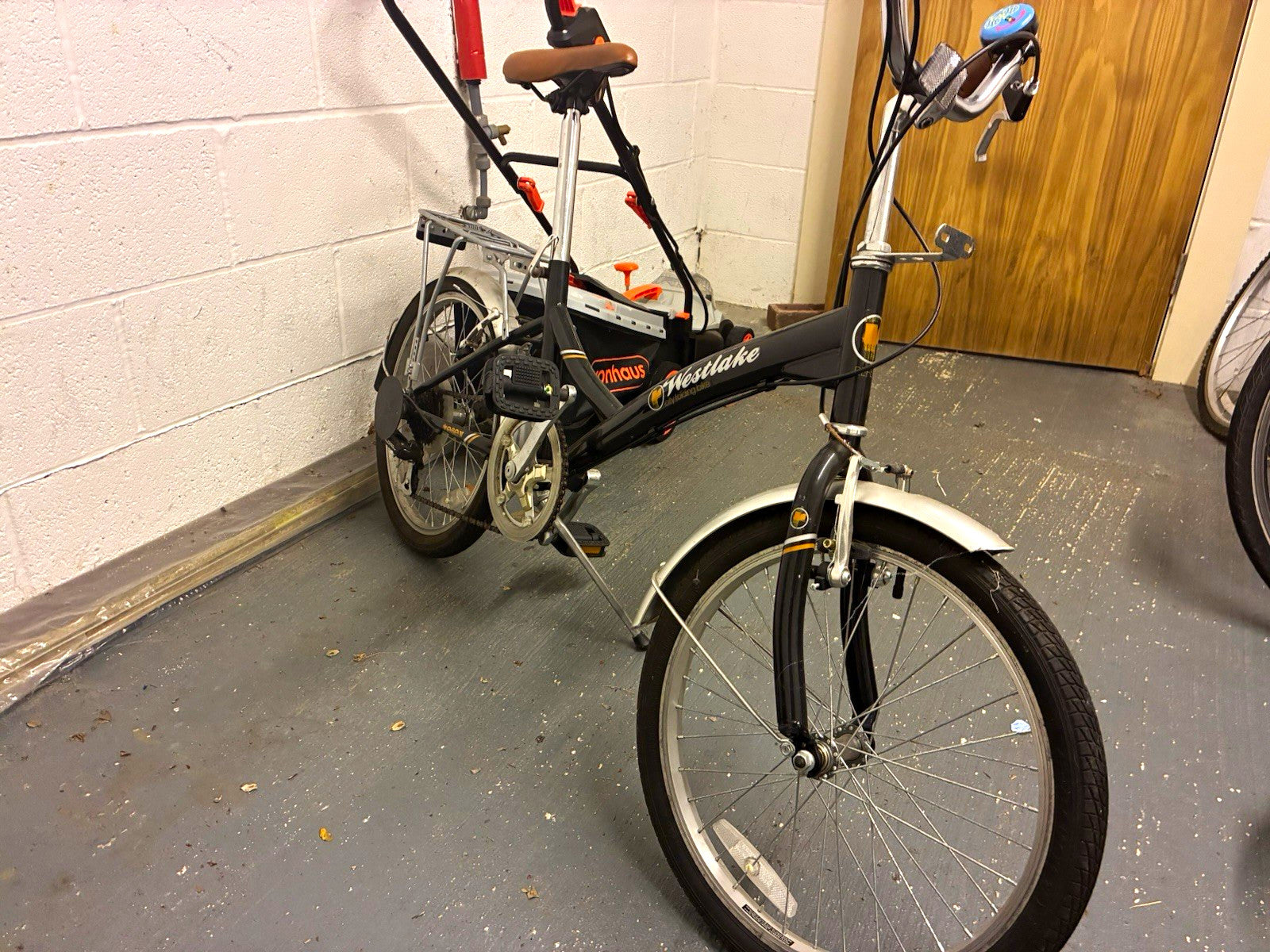 Westlake 20in  Bike Black/Silver Hub Gears Mudguards. Almost not used