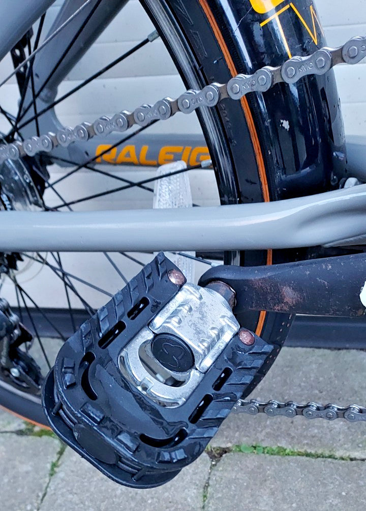 Raleigh Evo Two Folding Bike, 20" Wheels, 7 gears