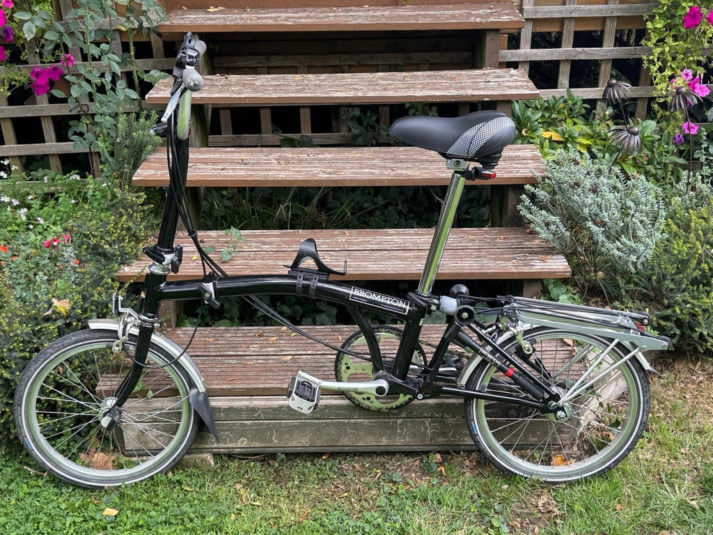 Black 2007 Brompton 6-Speed Folding Bike with Rear Carrier & Travel Bag