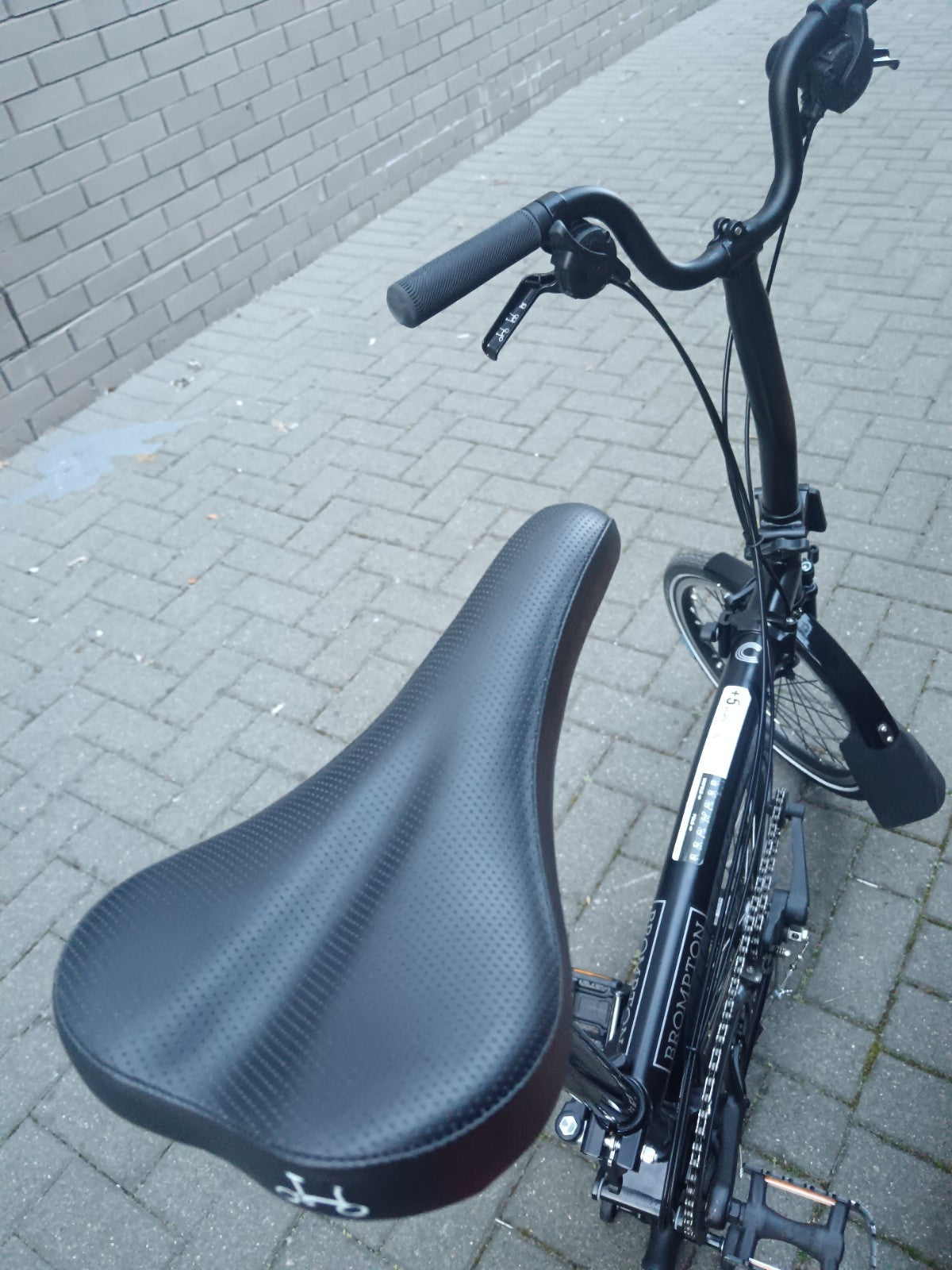Brompton M6L BLACK EDITION 2025 Folding Bike Excellent Condition