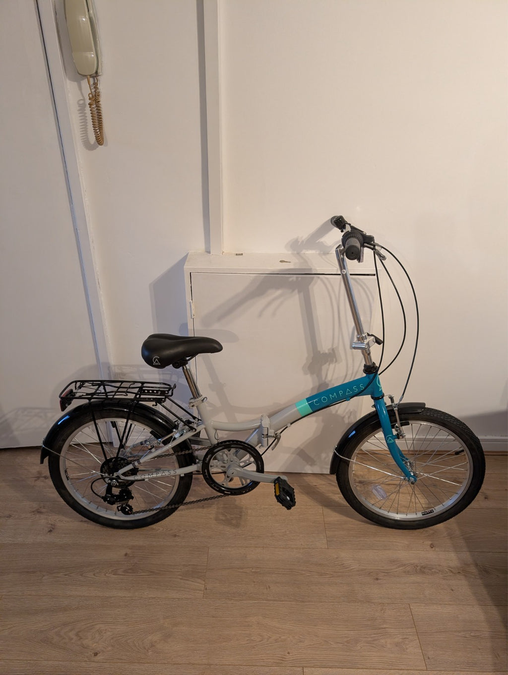 Compass Northern Folding Bike 20" with lock and pump