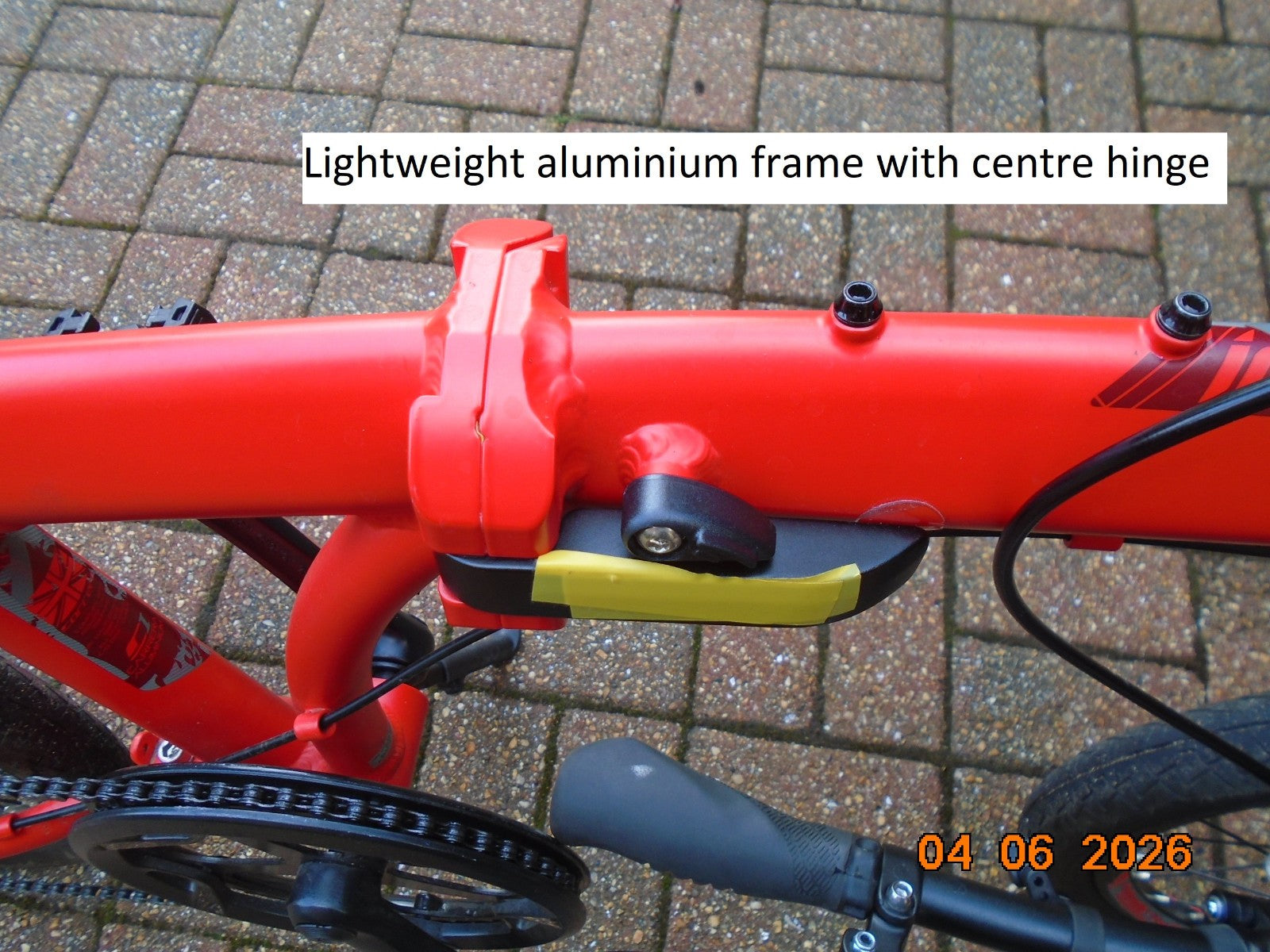 Carrera 20" Red Folding Bike – Very lightly used, see pics for full detail
