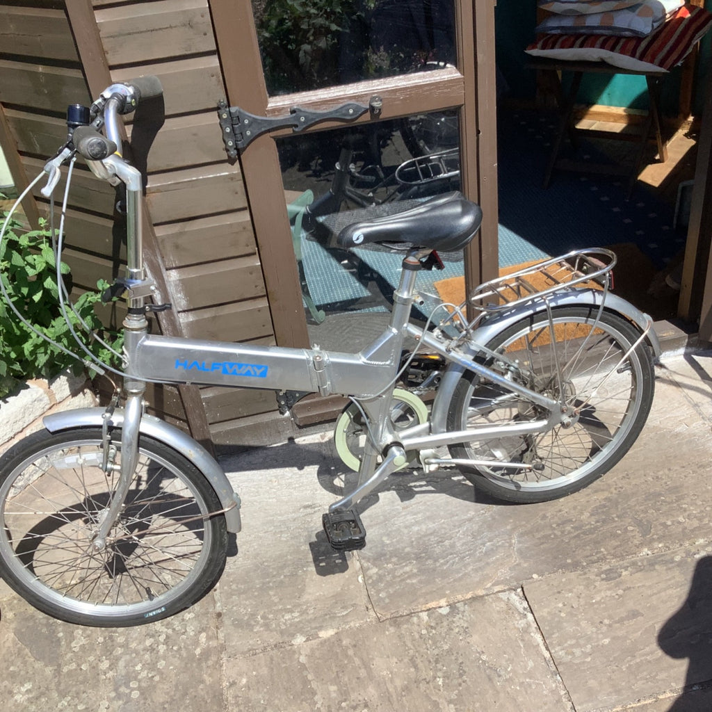 Adult Giant Halfway Folding Bicycle 20” Wheels