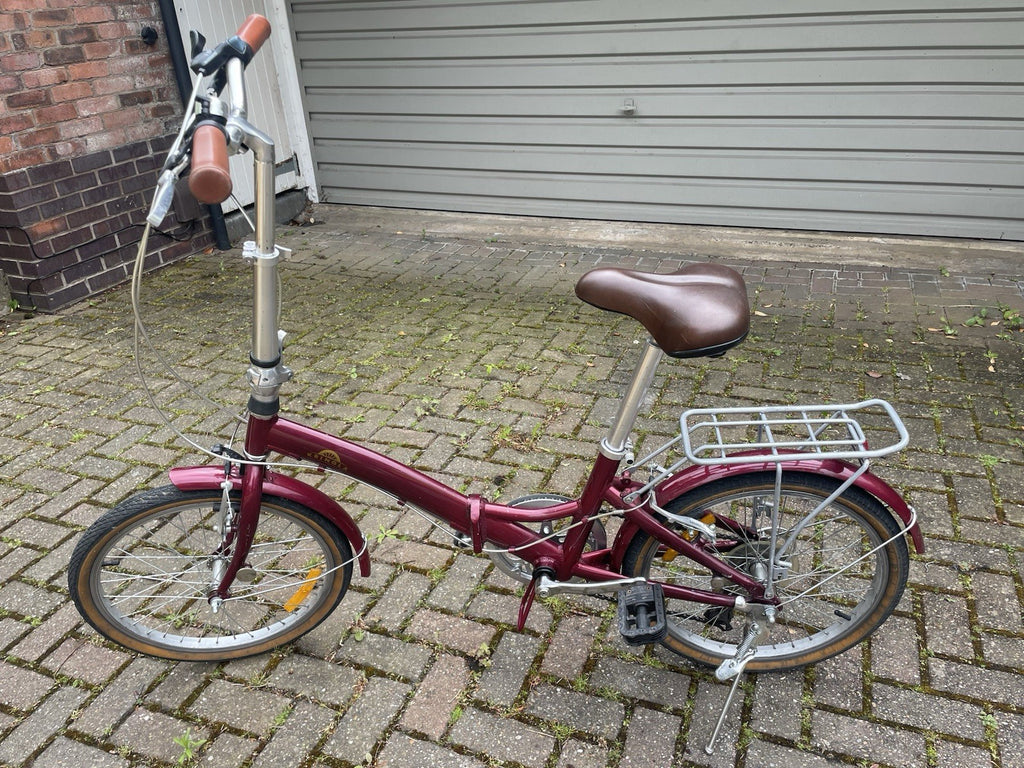 Dutch Style Folding Women’s Bike With 7 Speeds, Mudguards And Pannier Rack