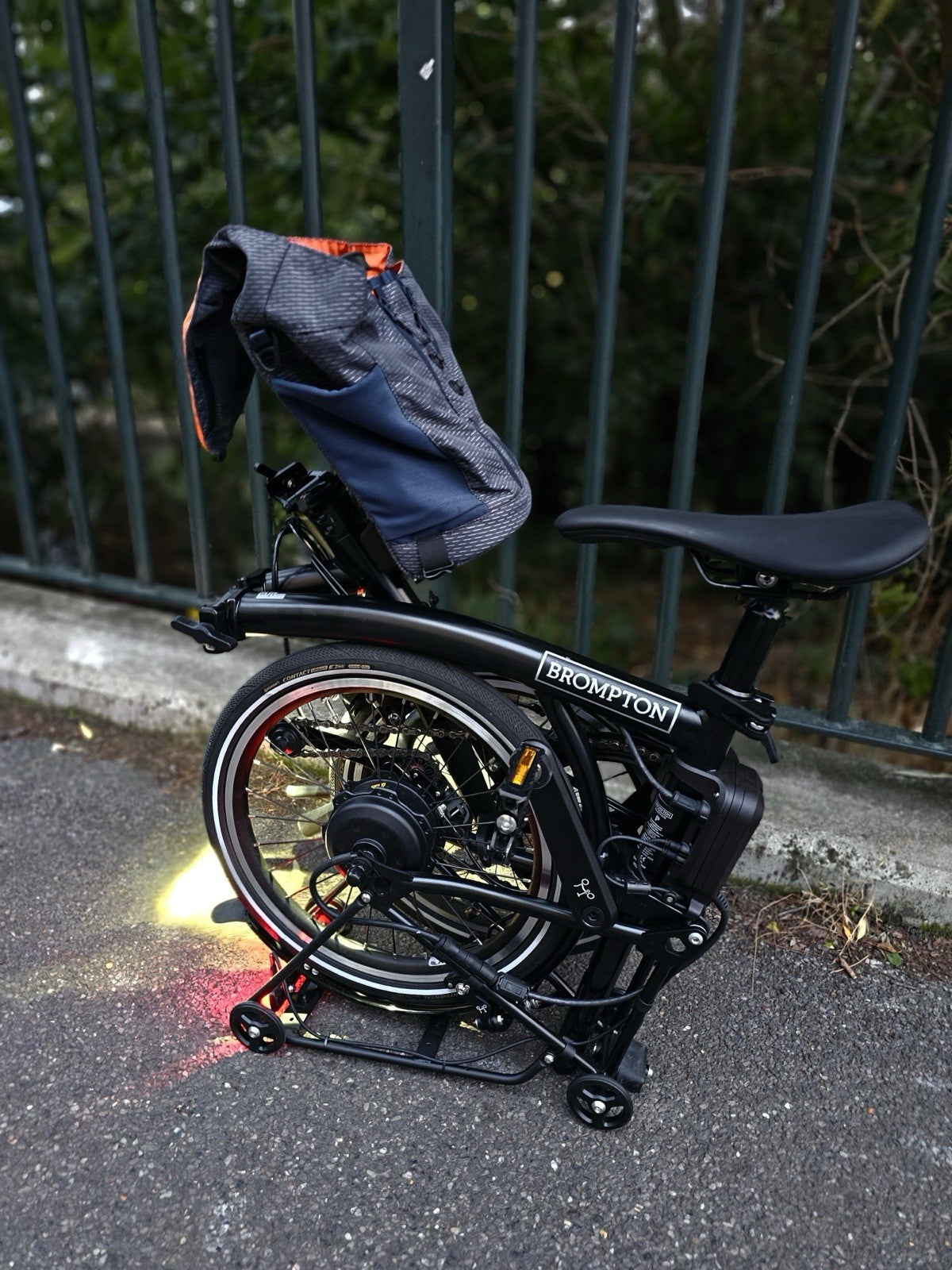 Brompton P line latest model with rear wheel motor, carbon fibre fork 2025