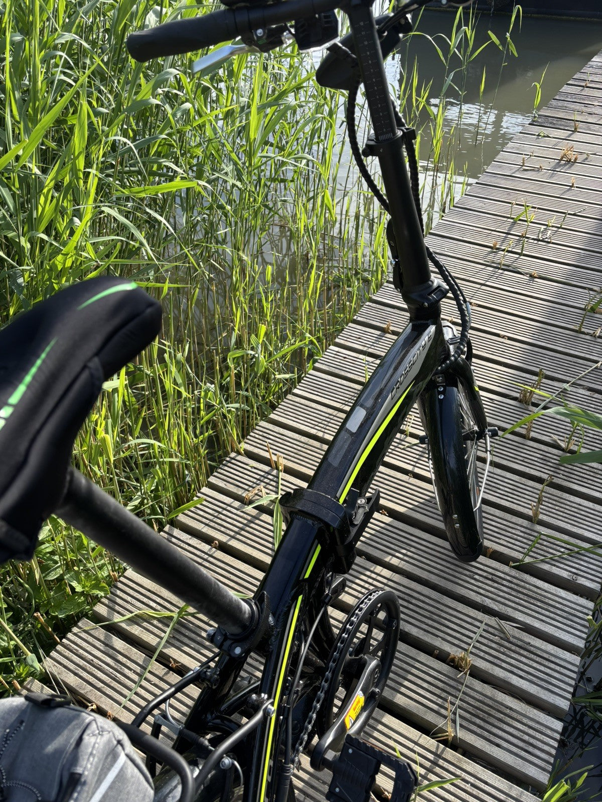 Carrera Crosscity E