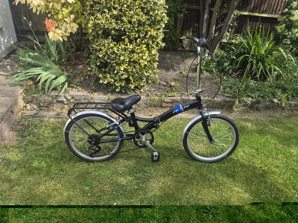 Raleigh FOLD 06 Folding Bike 20" Black/Silver, 6 Speed, Mudguards, Rear Rack