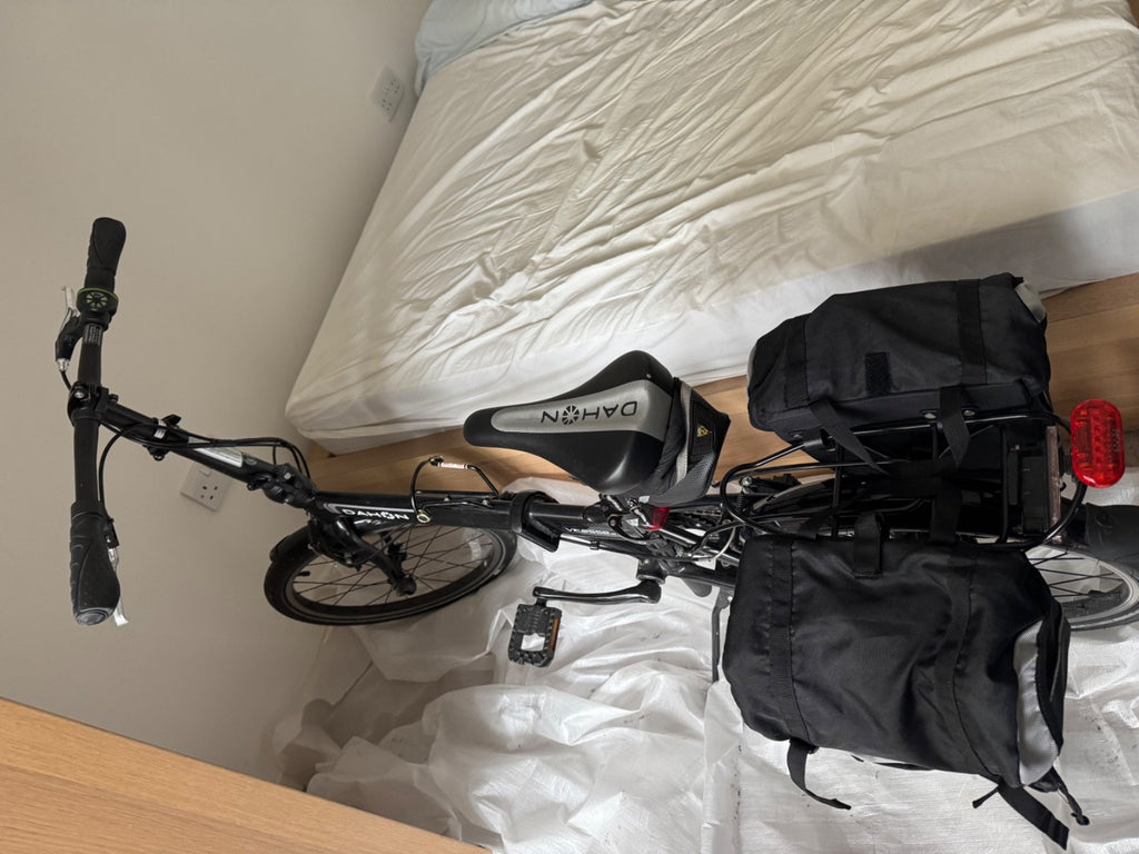 Dahon Vitesse Folding Bike with Accessories Excellent Condition