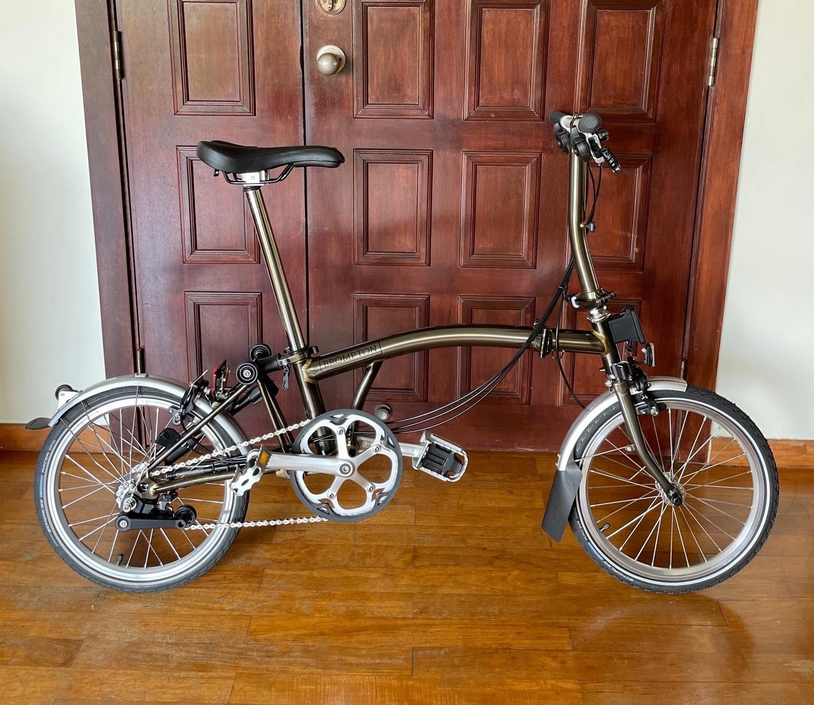 Brompton S6L Black Lacquer 21 Used Once, Boxed, Helensburgh Scotland Collection