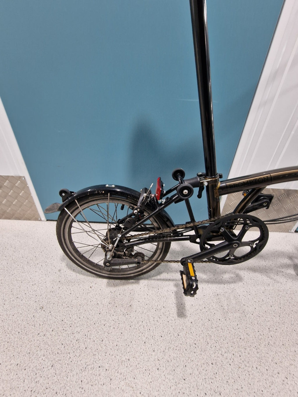 Brompton C Line Explore 6 Speed M Bar Black Lacquer Extended Seat Post MudGuards
