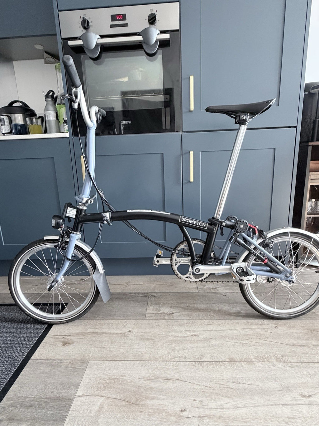 Brompton C Line Explore 3 - Speed, excellent c., Dynamo Lights, Quick Sale