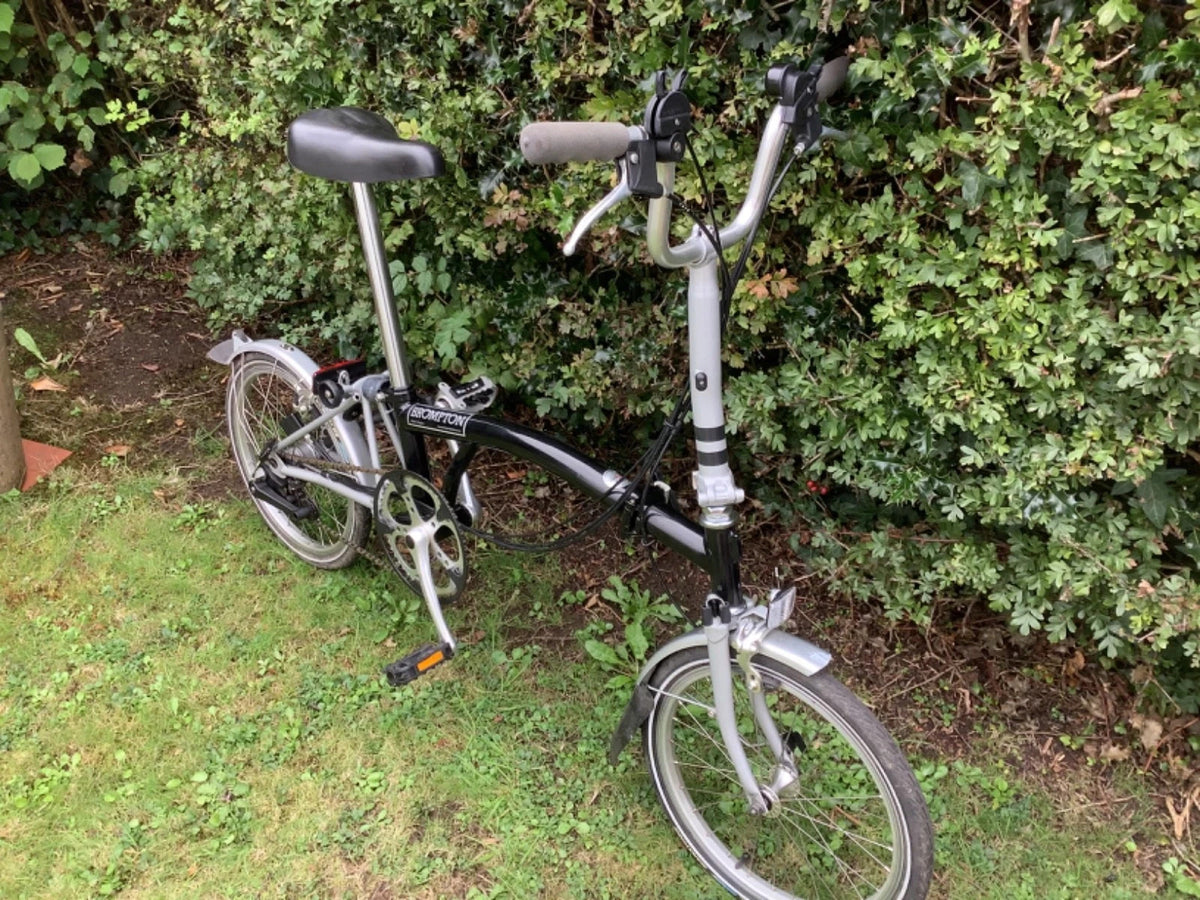 Brompton  M6L (6 Speed) folding bicycle -  (Mint Condition)