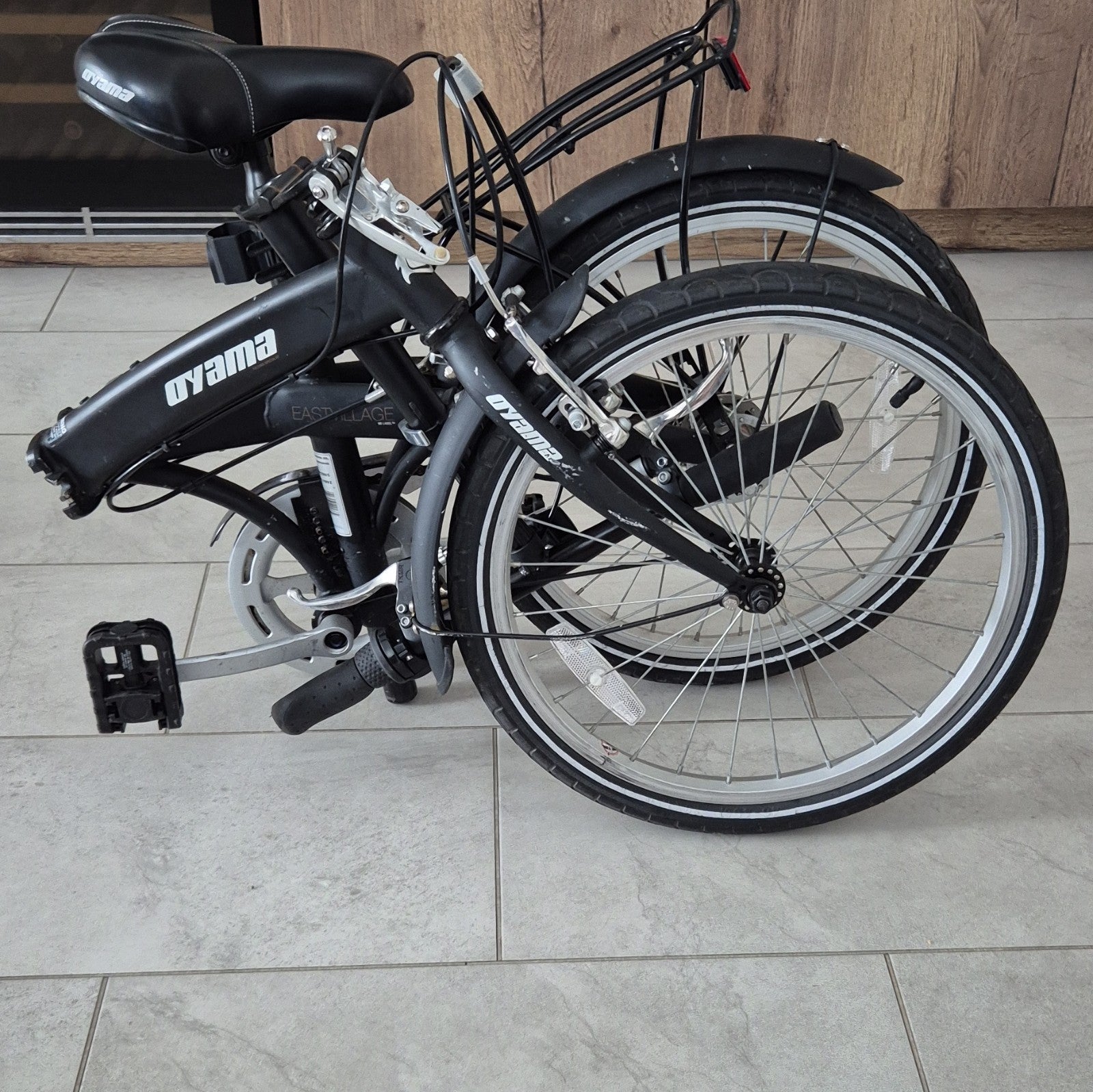 Oyama Eastvillage Folding Bike 3-Speed Shimano Nexus Hub Gears Twist Grip Black