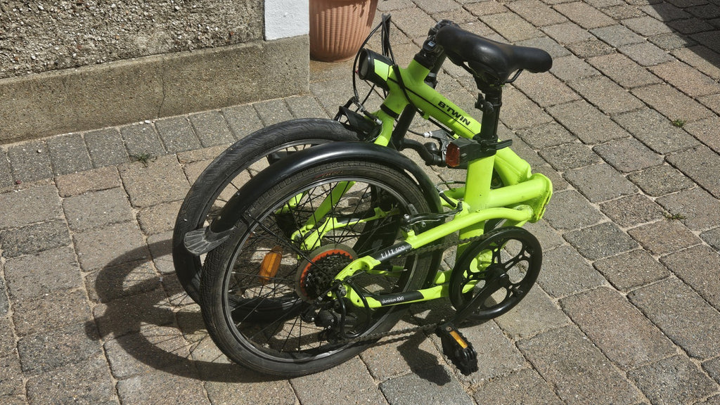 BTWIN Tilt 500 Folding Bike – Neon Green – Excellent Condition! 🚲