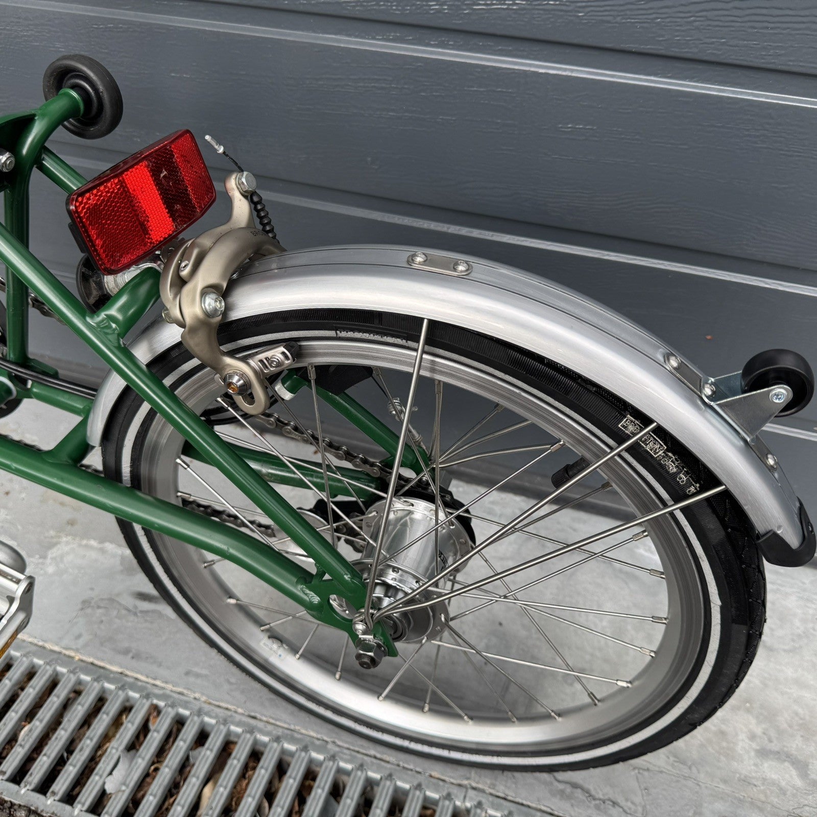 Brompton M3L 3 speed Racing Green   Superb Condition