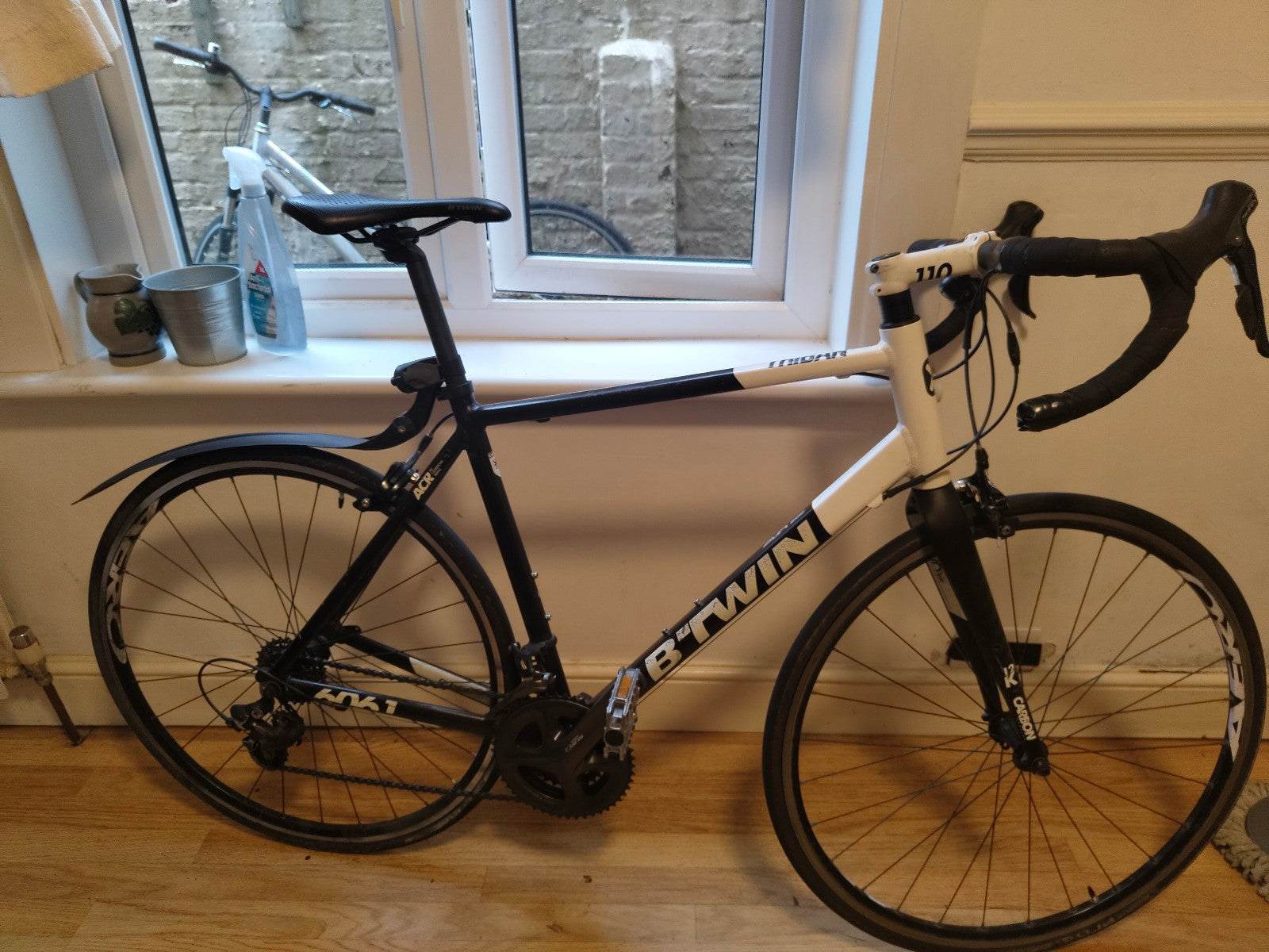 Btwin triban 520 road bike large