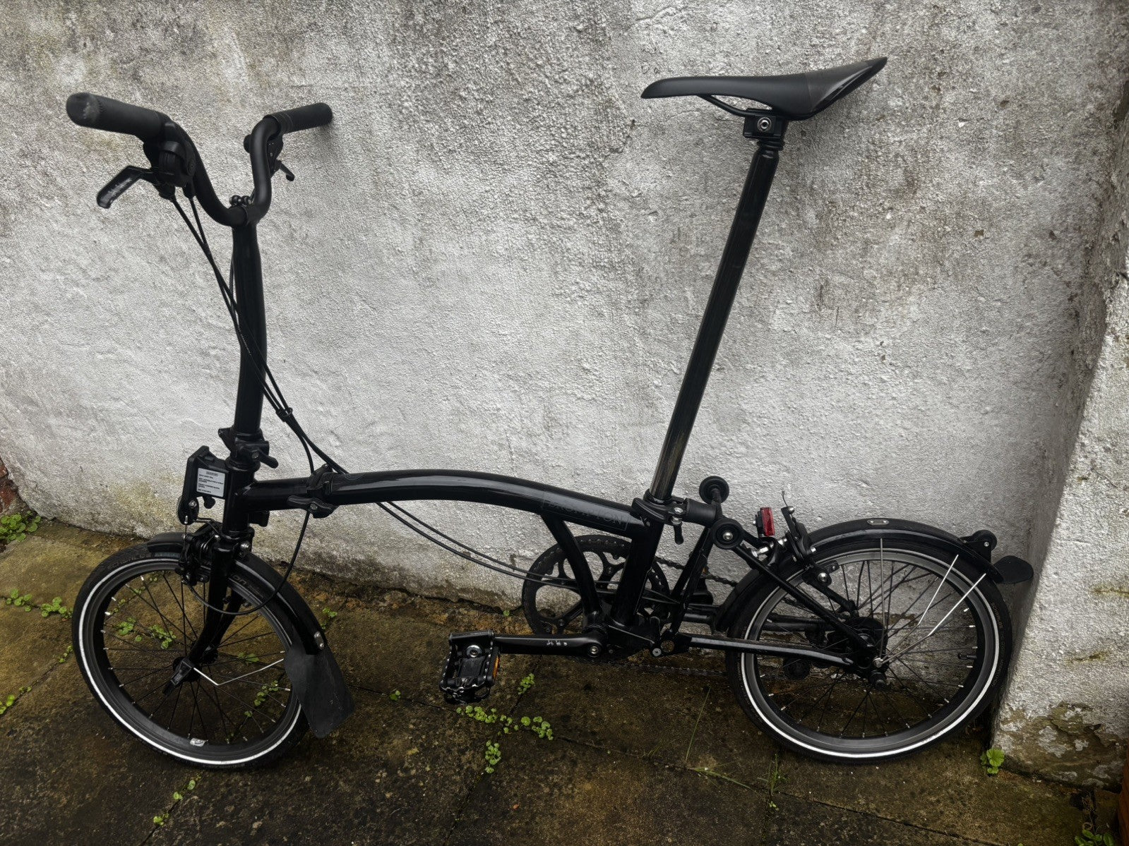 Brompton C Line Urban M2L 2-Speed Folding Bike Black 2022 Extended Seatpost