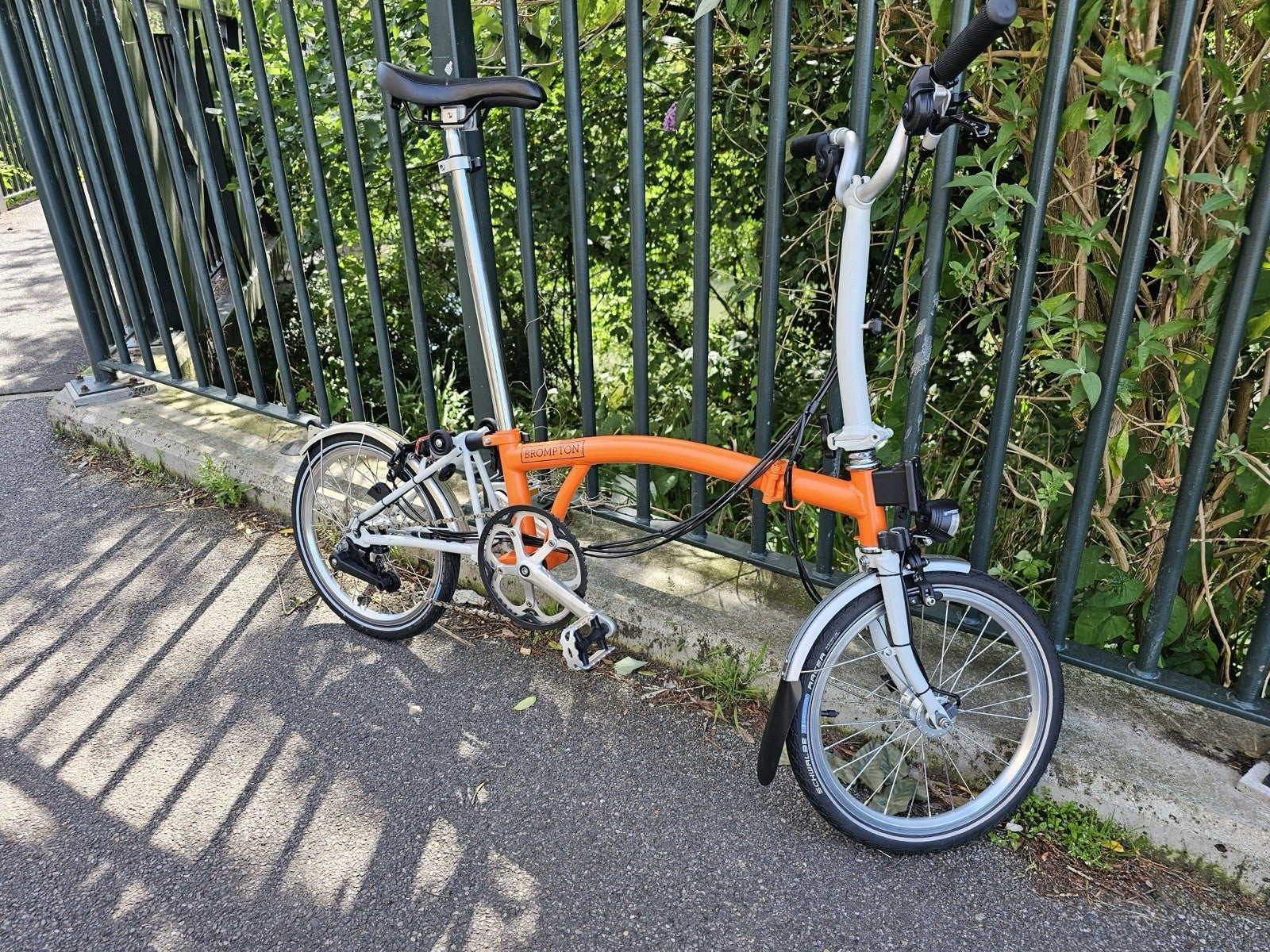 Brompton Folding Bike 16in Wheels Orange/white Silver Mudguards Cruiser Bar