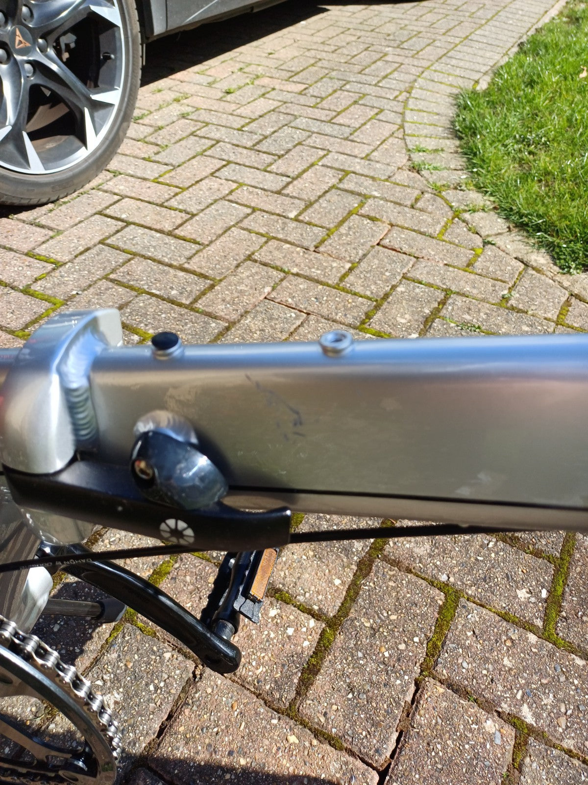 Dahon Mariner D8 Foldable Bike  Brand New Never Used Collection From Bedford