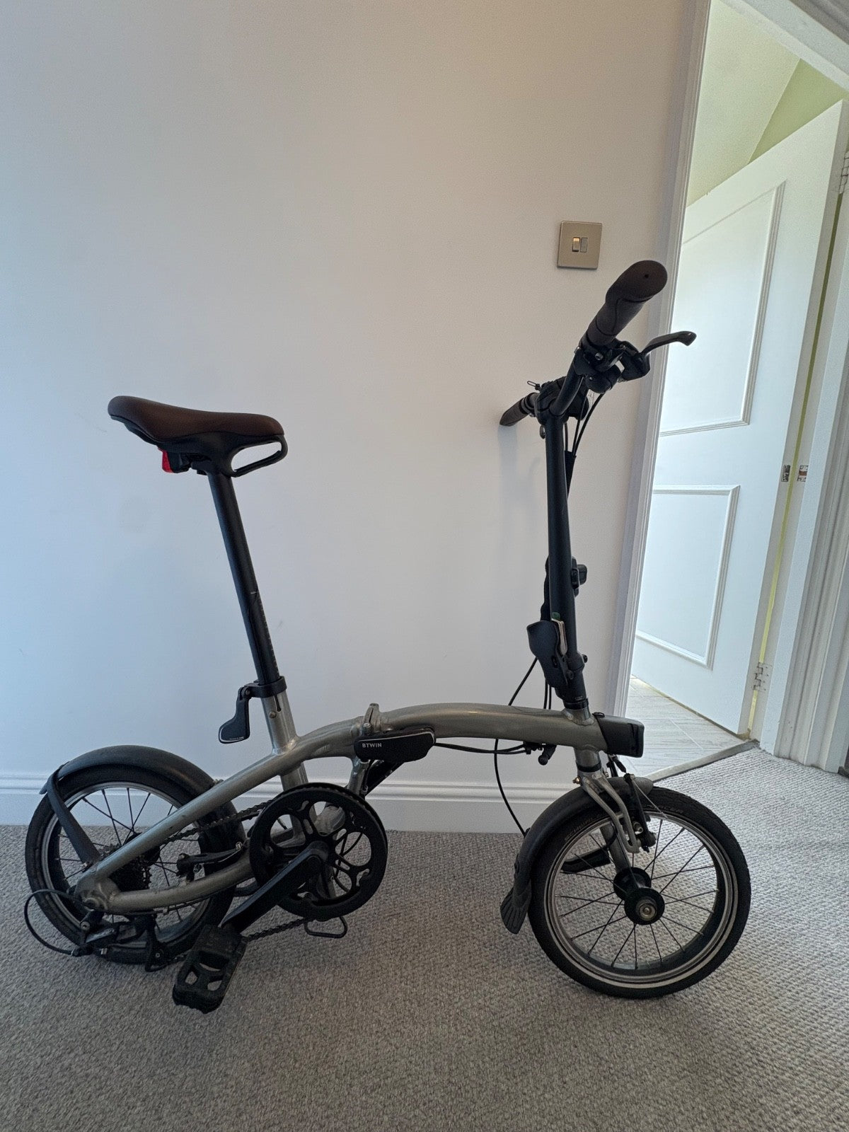 BTWIN tilt 900 folding bike in graphite