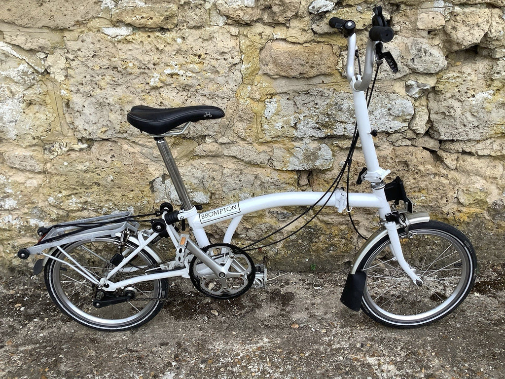 Brompton M3R Folding Bike - White + Panniers, Rack Bag, Front Frame -UK DELIVERY