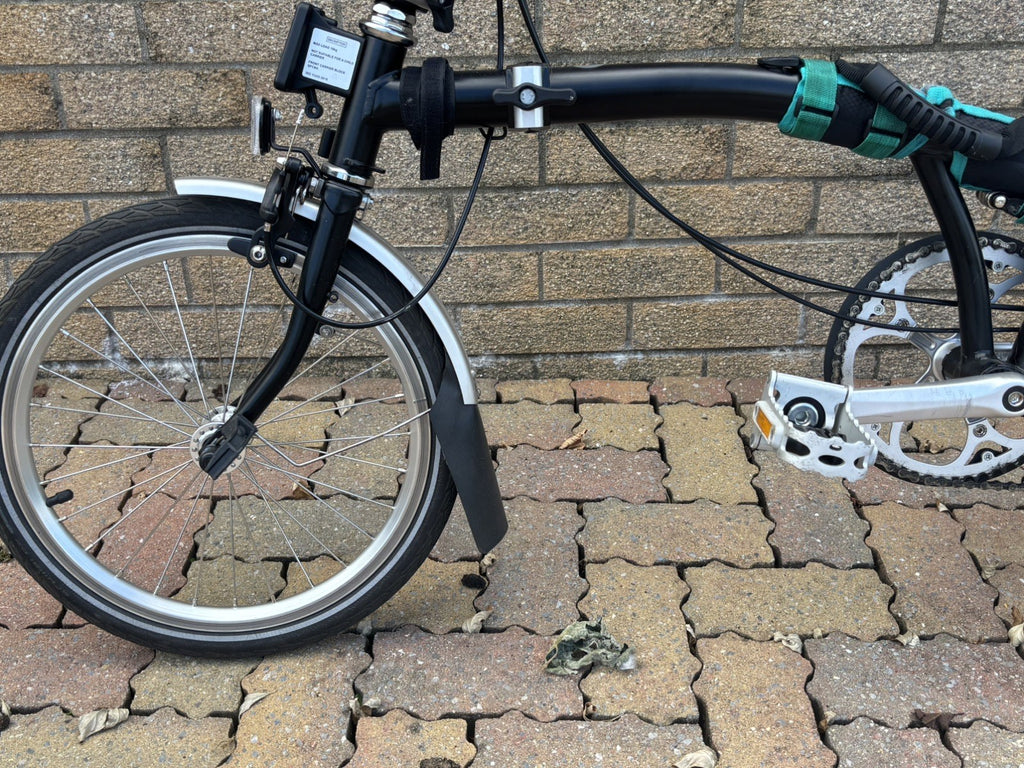 Brompton C Line Urban 2 Speed Black Mid Handlebars 2021 model (purchased 2024)