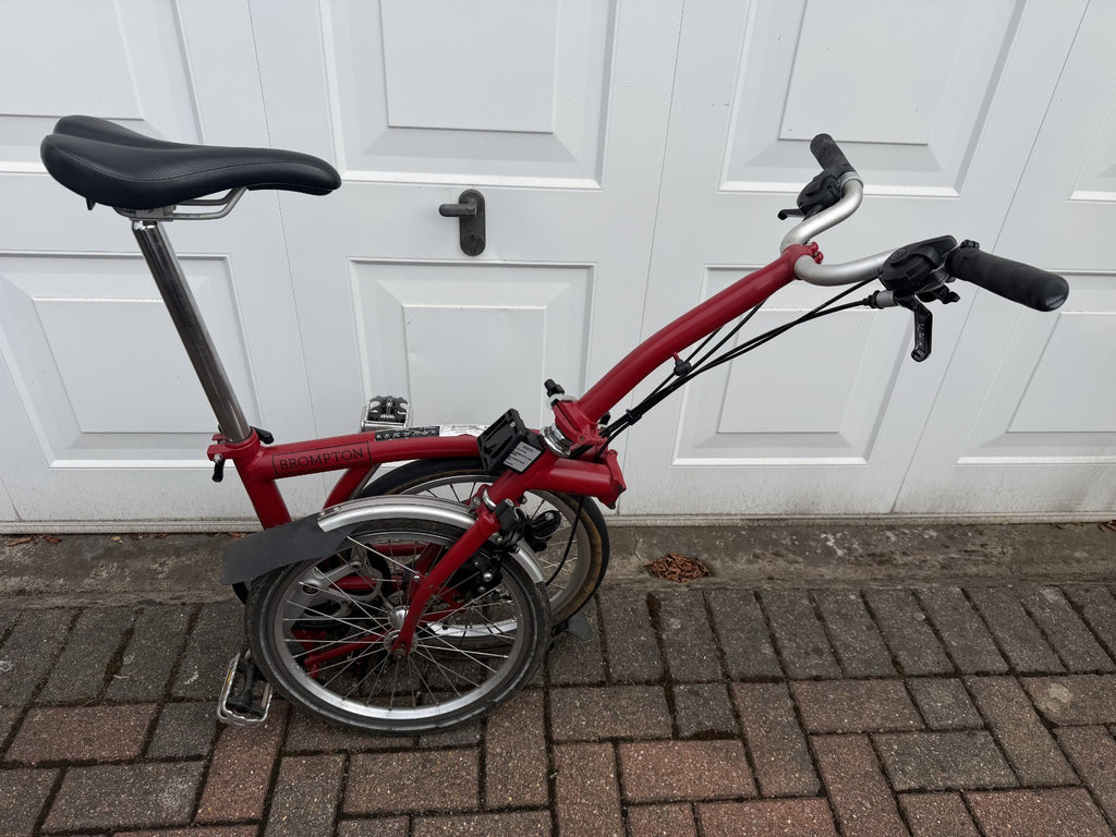 Brompton C Line M6L (6 Speed) folding bicycle - RED 2021 Good Condition