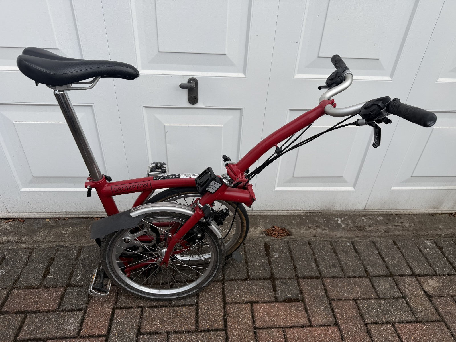 Brompton C Line M6L (6 Speed) folding bicycle - RED 2021 Good Condition