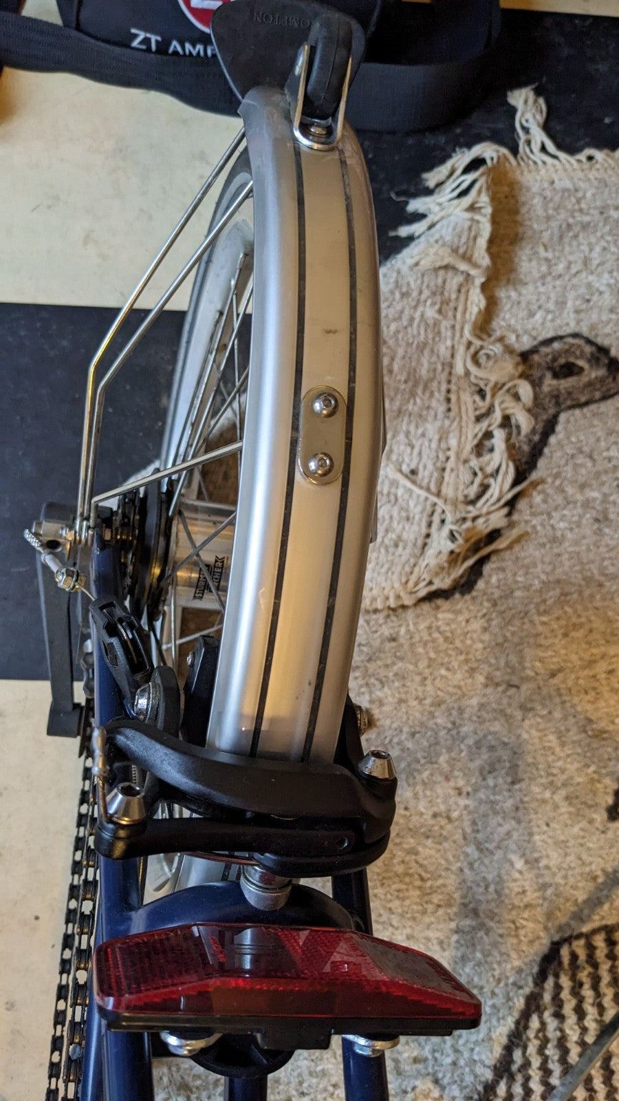 Brompton M6L, C-line, Folding 6 Speed, Bike Dark Blue (less than 100 miles)