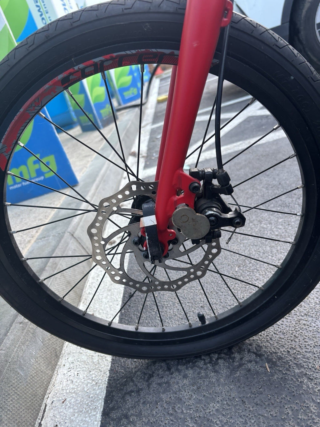 Carrera Intercity 8-Speed Folding Bike with Disc Brake