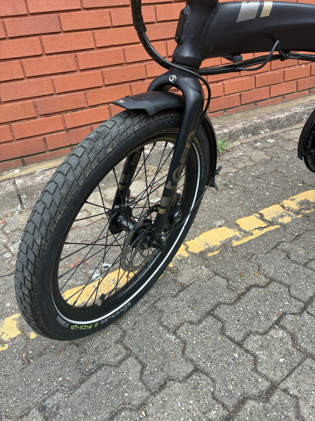 Tern Vektron folding bike