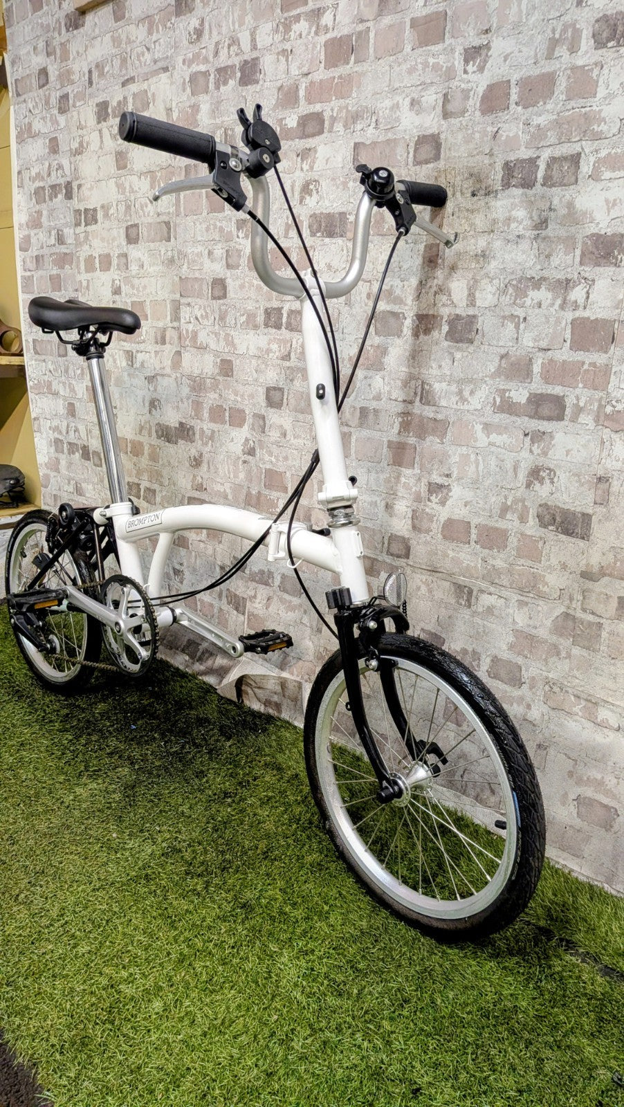 Brompton A Line White Folding Bike Bicycle New Condition
