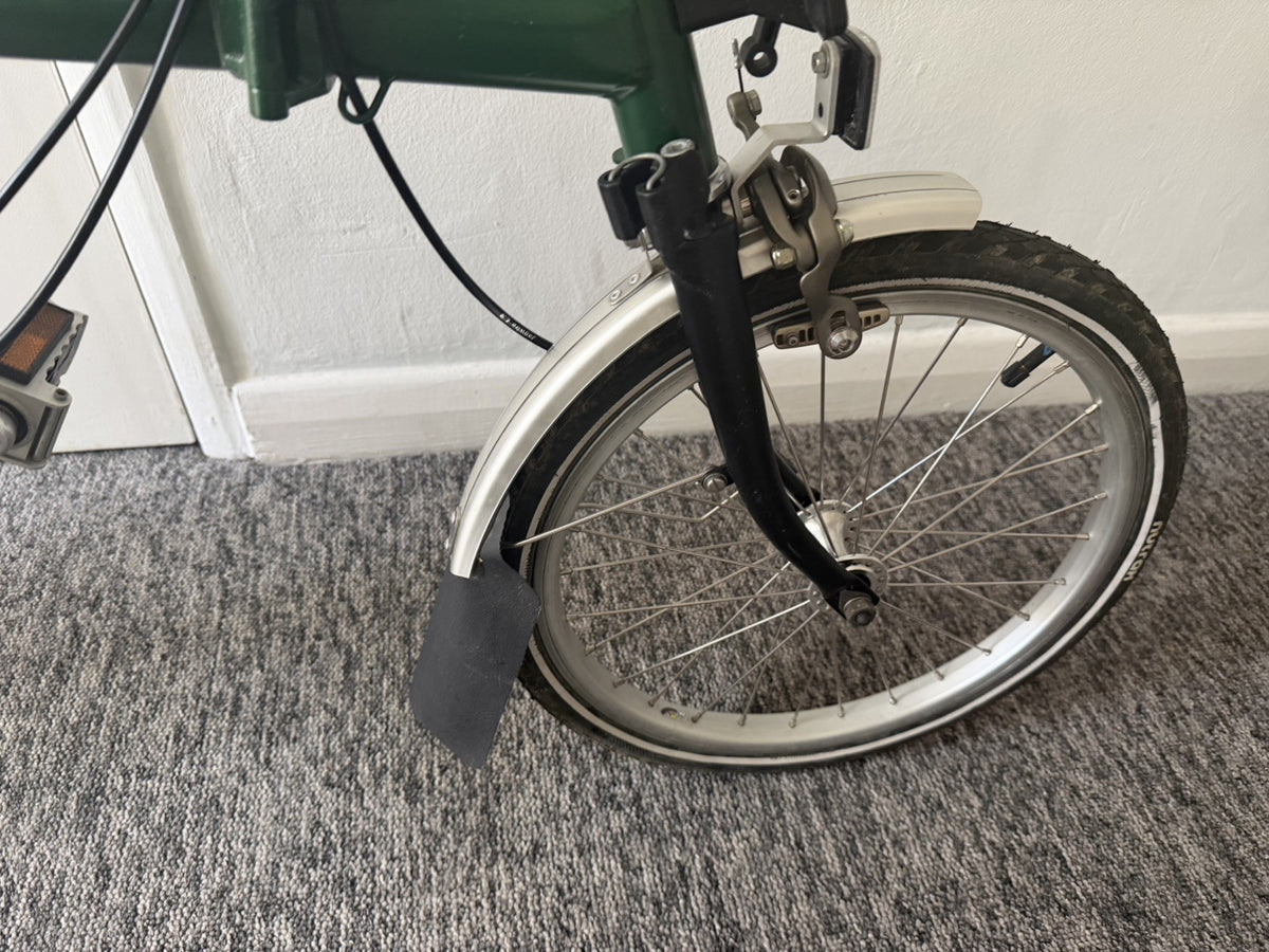 Brompton M3L (3 Speed) folding bicycle - Green/Black (EXCELLENT CONDITION!)