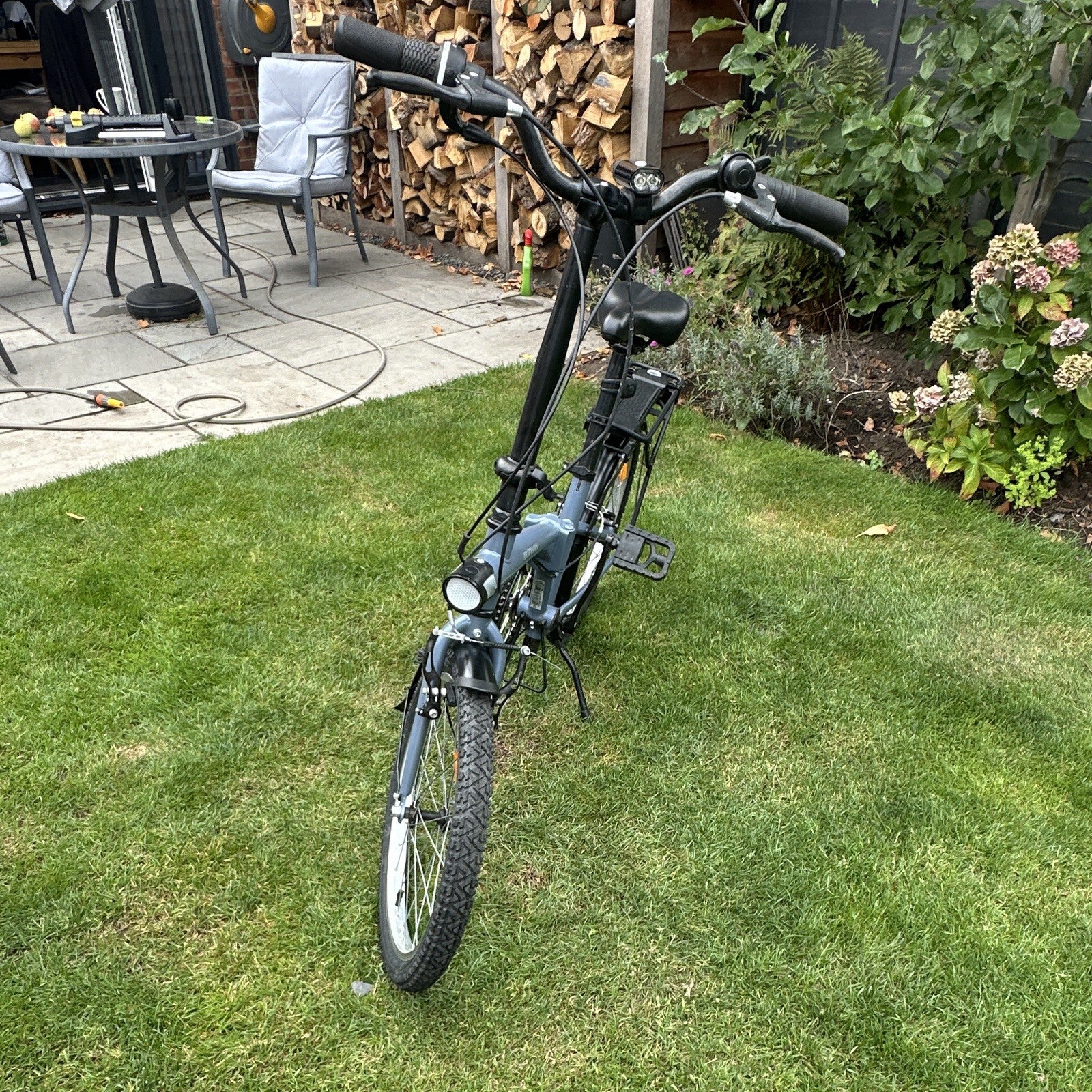 B'TWIN Tilt 120 20in Folding Bike Grey/Black Rear Rack Mudguards Reflectors