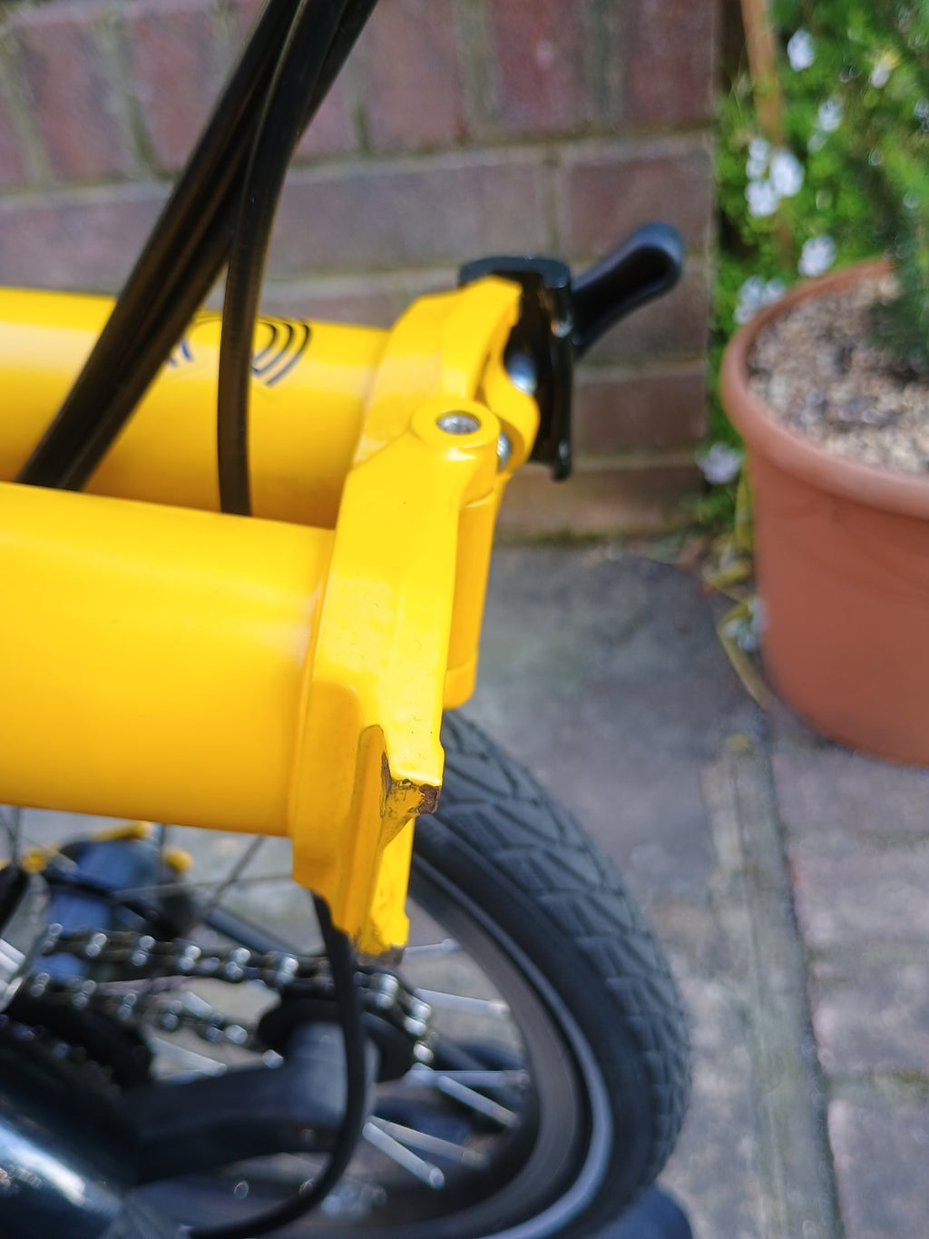 Brompton C Line 12-Speed In Bumblebee Yellow with Accessories and box 2025