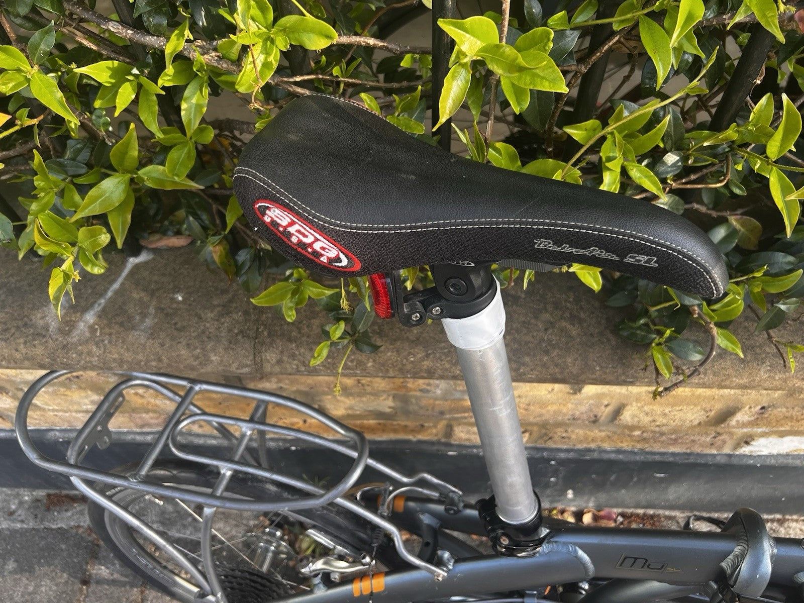 Dahon MU SL 20" Folding bike one of the lightest folding bikes on the market