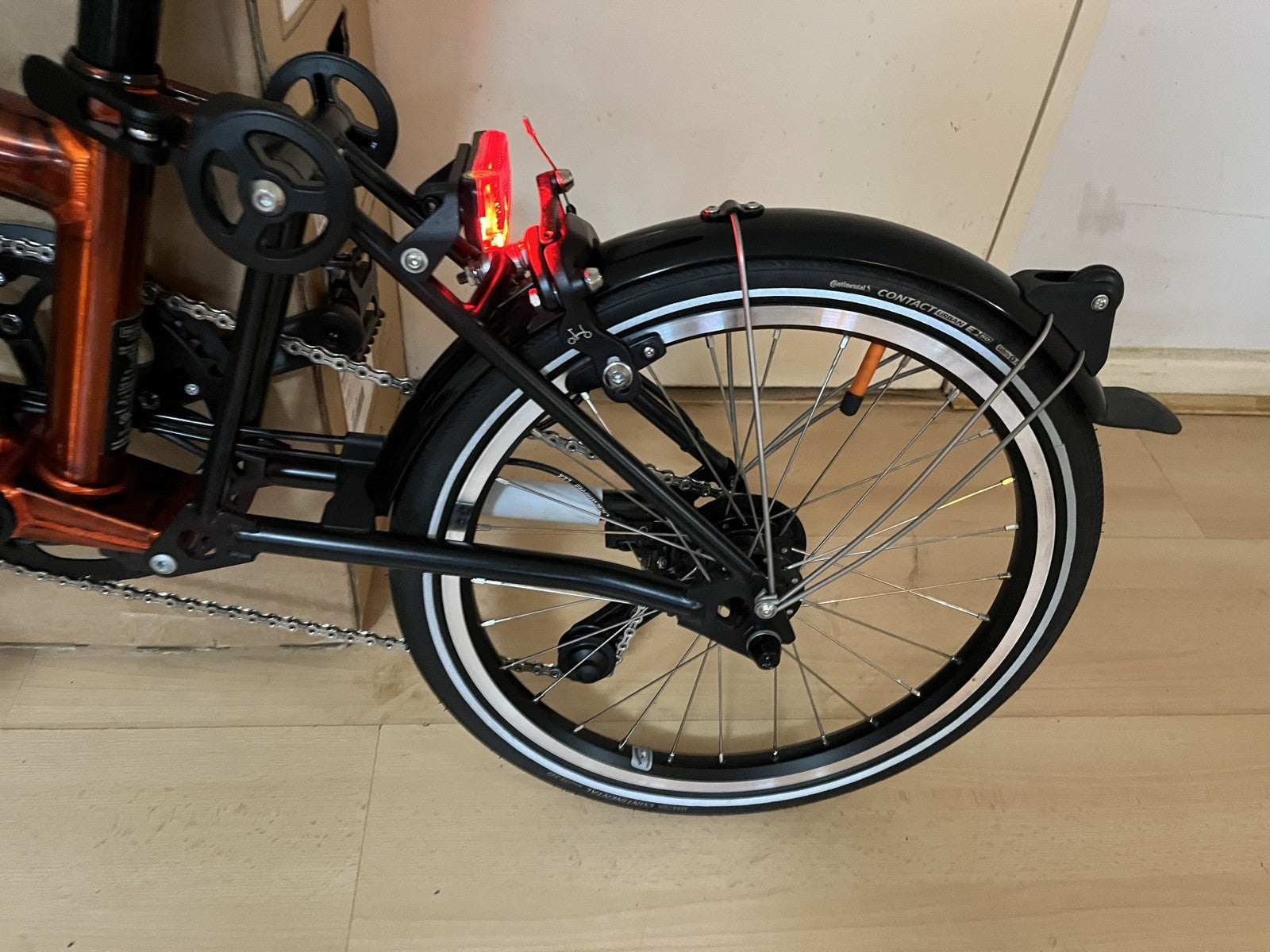 Brompton Ele ctric P Line Urban folding bike, 2024  Flame Lacquer, One size New