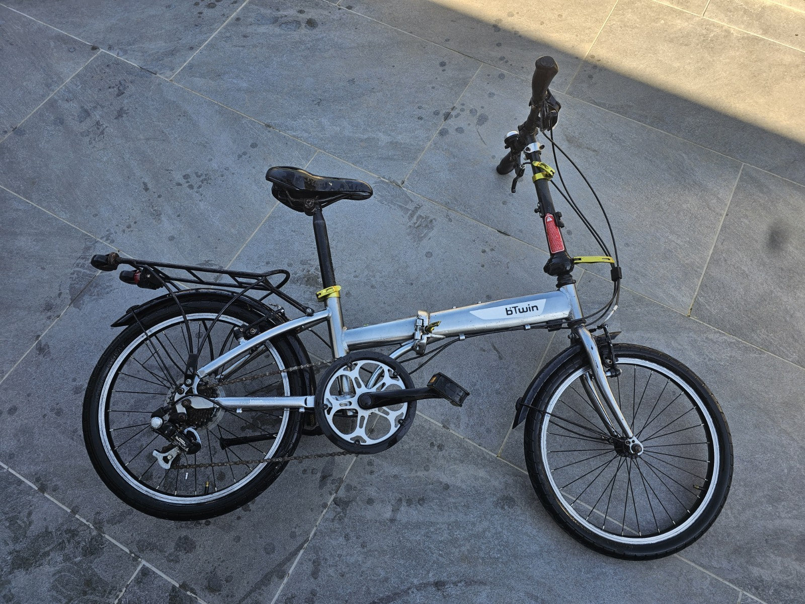 Btwin Hoptown  20 Inch Folding Bike city road bicycle