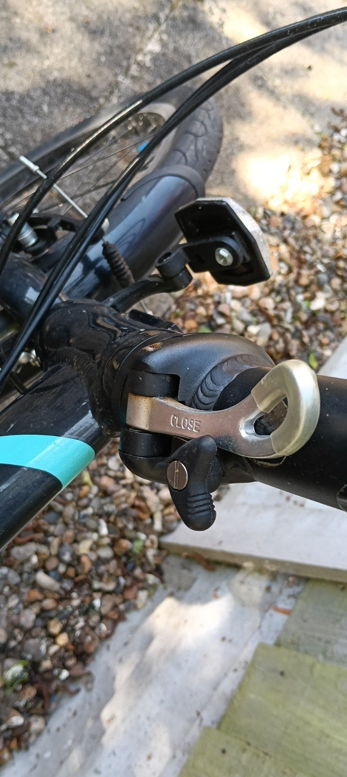 Dahon Vybe 20 Inch Folding Bike ideal commuter bike