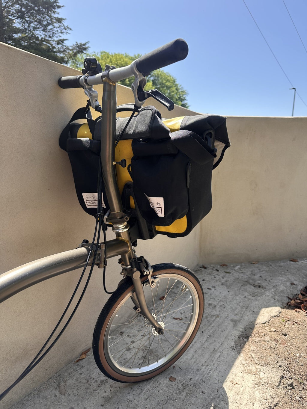 Brompton Superlight S2L-X, 2-speed, S-type flat bars, titanium fork and rear tri