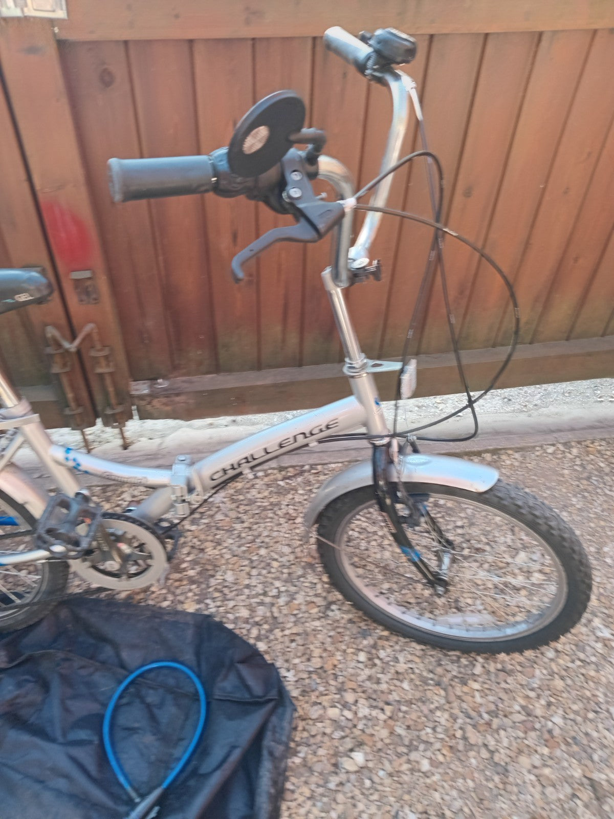 Challenge Gauntlet folding bike, 20"wheels ,with Bag, lock,and rear rack
