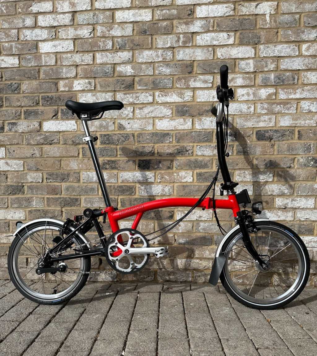 Brompton Rocket Red & Black 3 Speed Mid C Line M3L with Dynamo Lighting