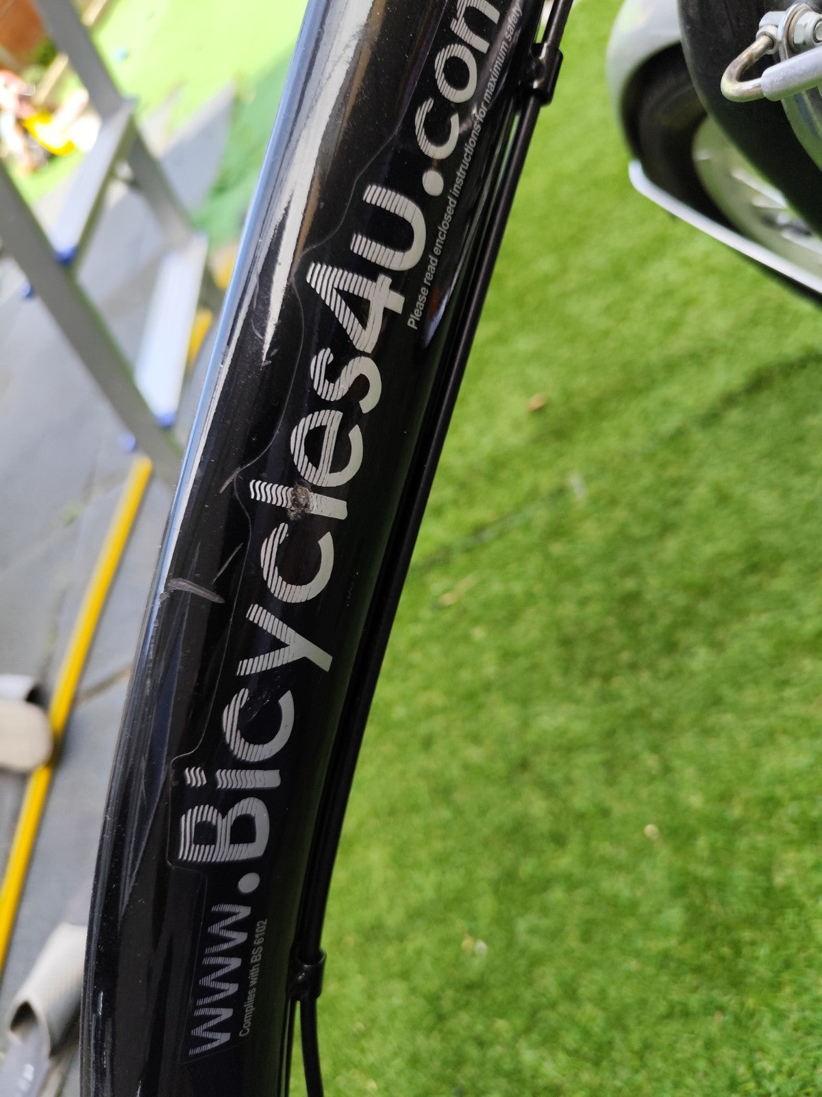 Bicycles4U folding bike .  Shimano 6 gears. See description