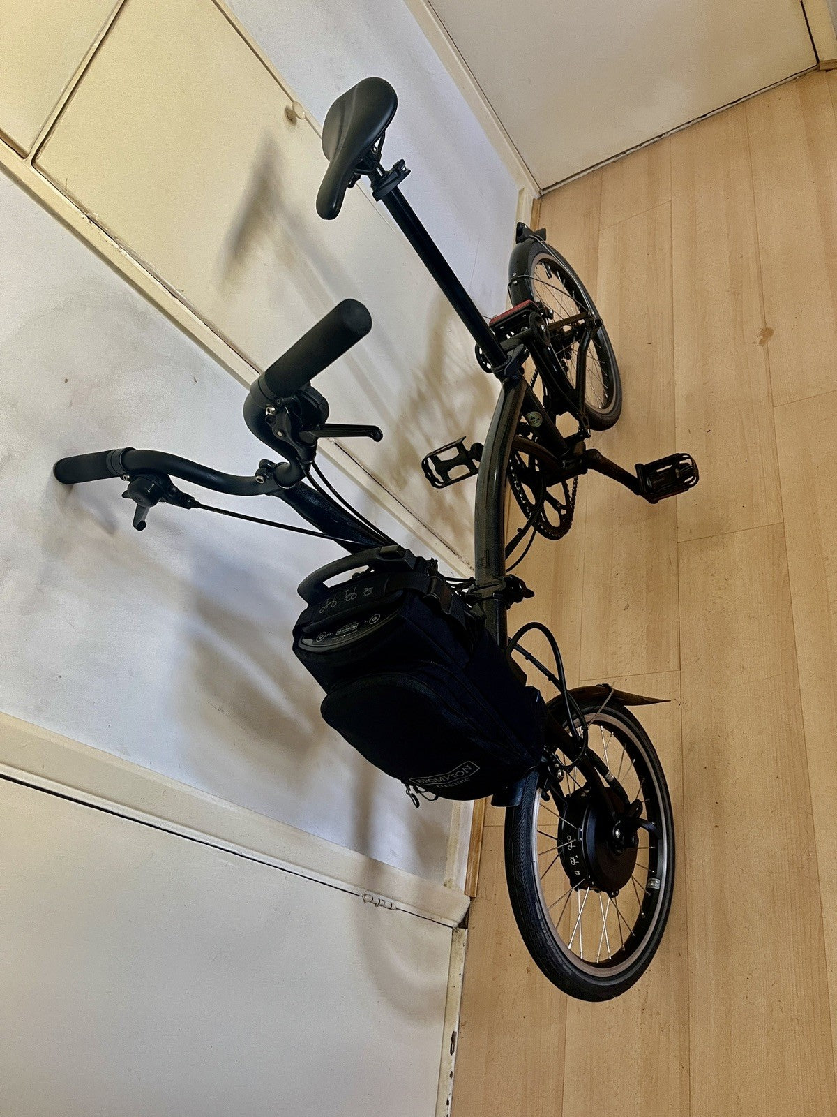 Brompton P Line Electrc Urban 4S, Midnight Black Edition Mid Handlebar RRP £3800