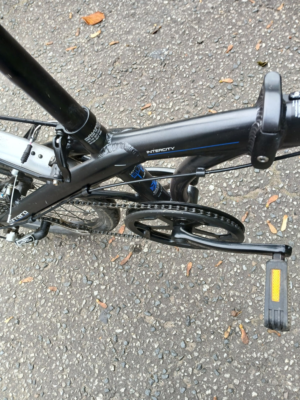 Carrera INTERCITY 20" 8 Speed Folding Bike/bicycle