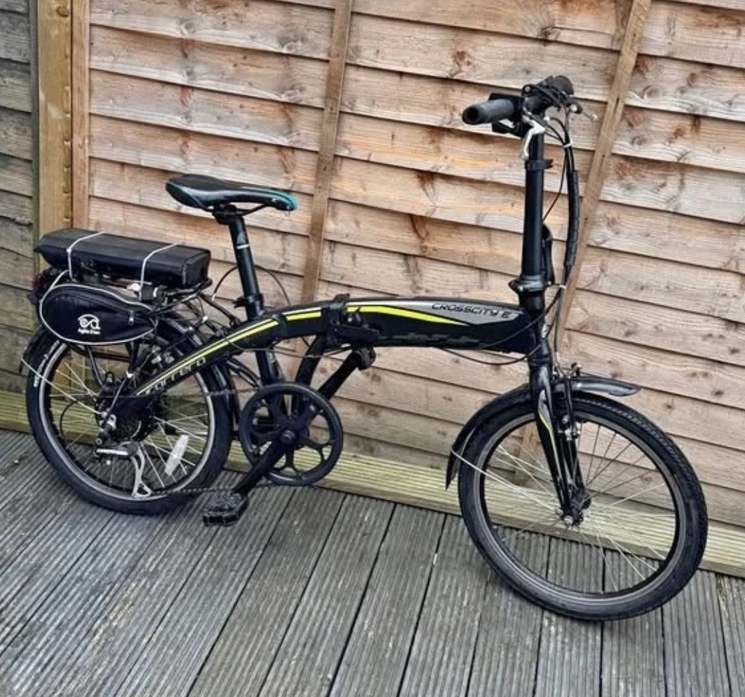 Carrera Crosscity Folding Bike Pedal  battery power assist