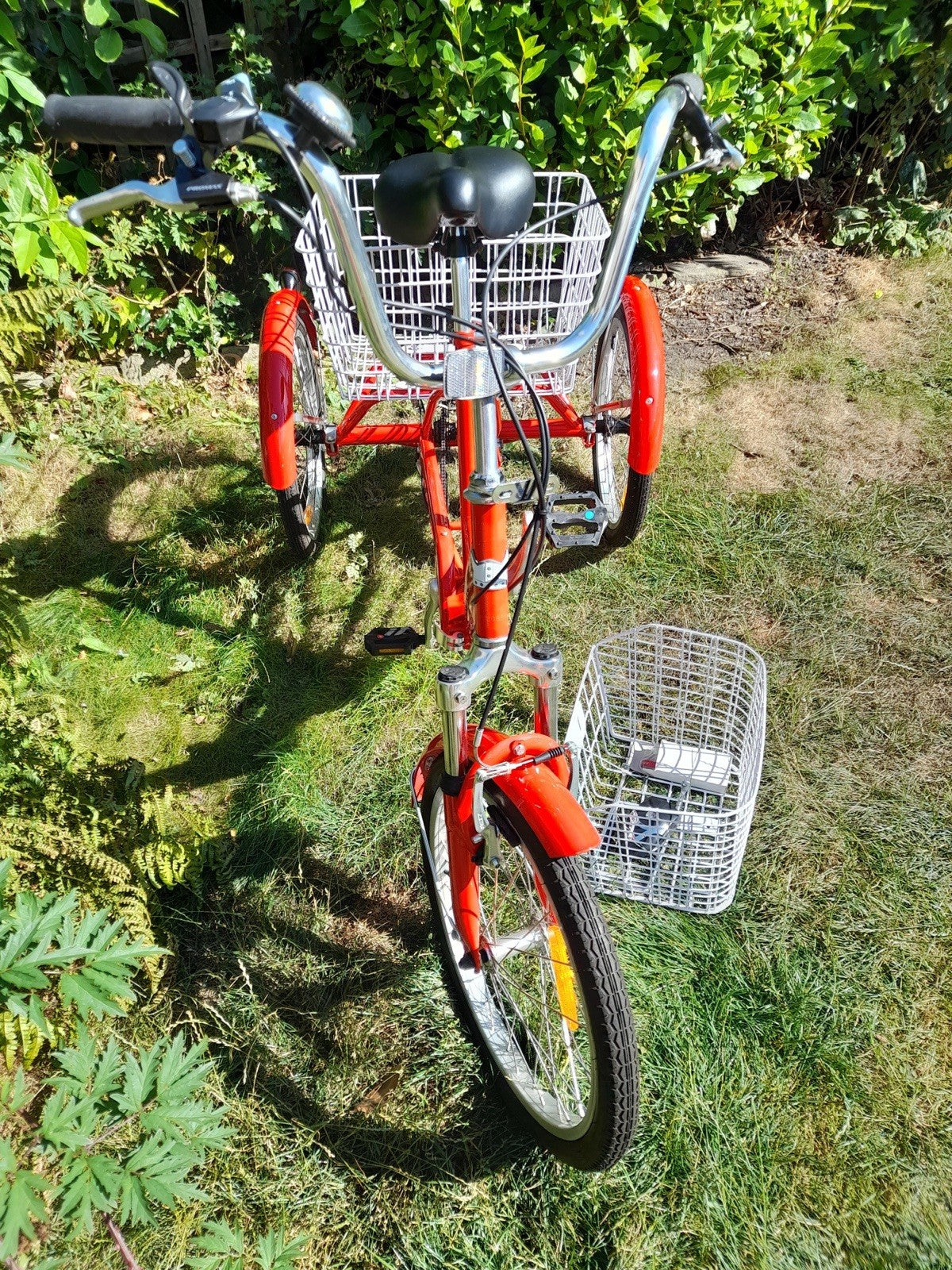 Jorvik 20” Folding Frame Trike Petite adults or children’s cargo Tricycle Red