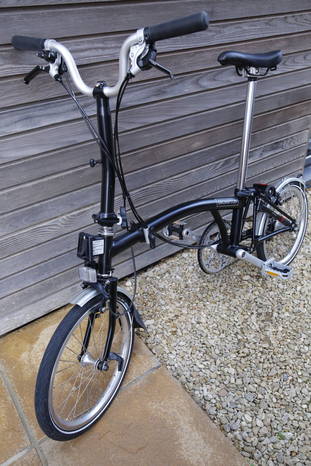 Brompton M6L 2018 Black 6-Speed Folding Bike – Very Light Use, Under 10 Miles