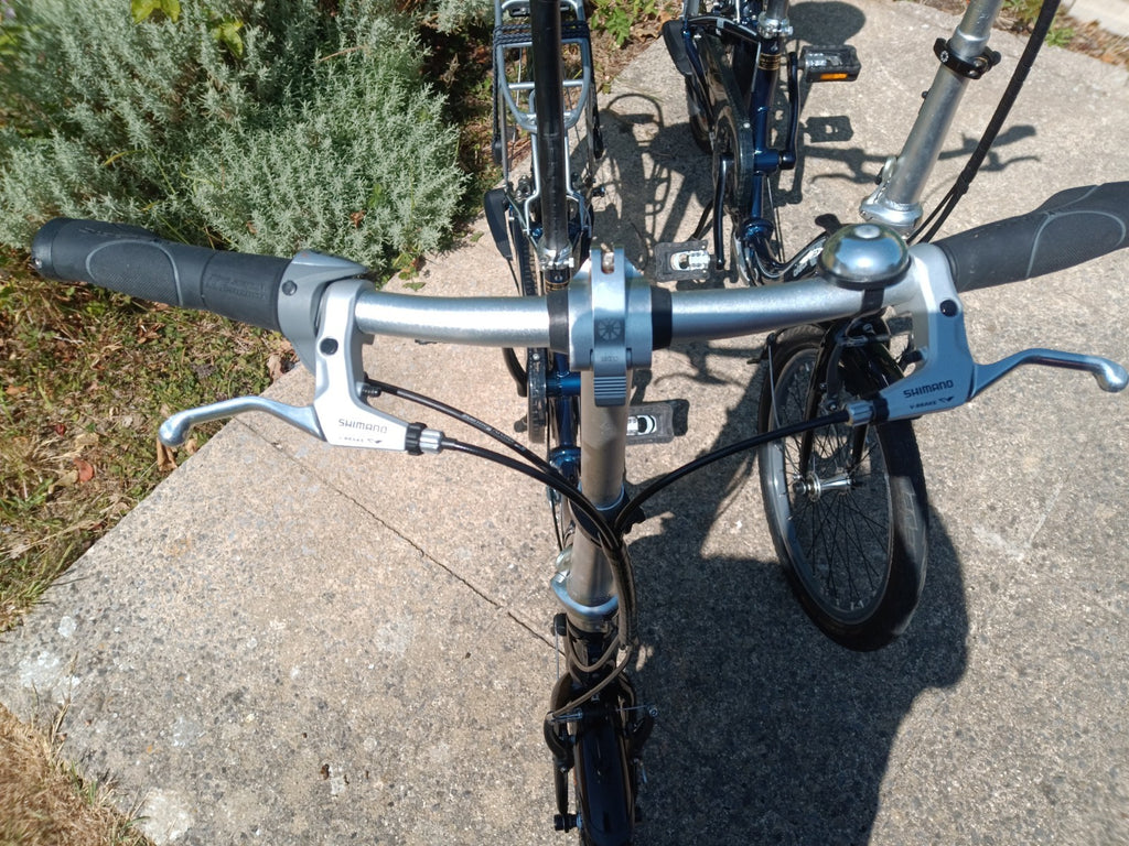 Pair of Dahon Ciao Custom Folding Bicycles Lightweight Unisex Step Through Frame